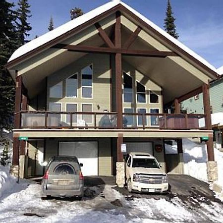 Big White Large Dog Friendly Chalet With Private Hot Tub 빌라 외부 사진